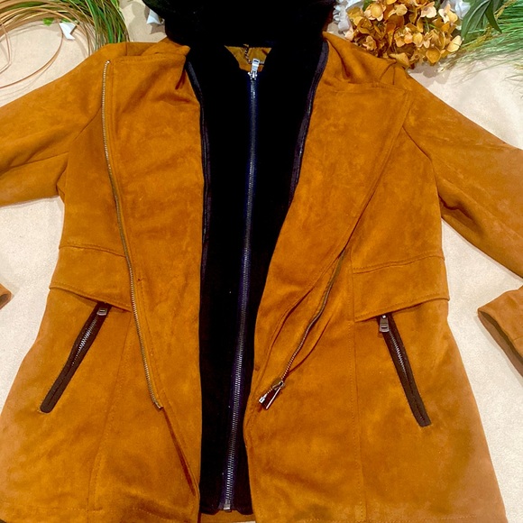 Ladies Coat🤎🖤 - Picture 2 of 8